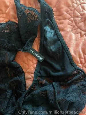 Millionzofpeaches OnlyFans Leaked Free Thumbnail Picture - #dasja1jAYz
