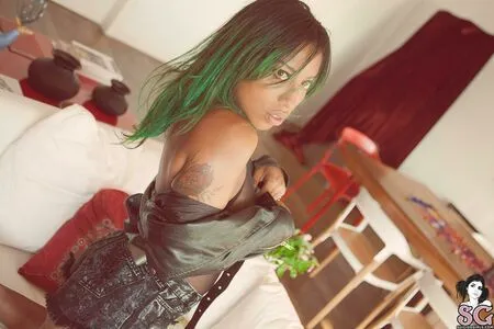 Milloux OnlyFans Leaked Free Thumbnail Picture - #f7Bn0fuGIr