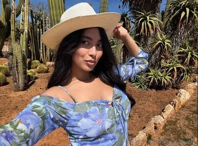 Milly Danvers OnlyFans Leaked Free Thumbnail Picture - #aFbFHAJLWM