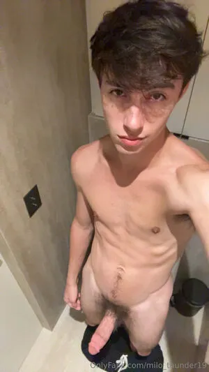 Milo Thunder19 OnlyFans Leaked Free Thumbnail Picture - #Zbnn0bcuQg