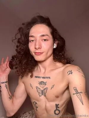Milotwinkx OnlyFans Leaked Free Thumbnail Picture - #fDXKwXH8Z9