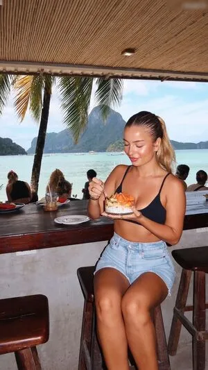 Mimi Rasch OnlyFans Leaked Free Thumbnail Picture - #4IBLlkE7cy