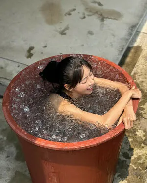 Min Ji Kim OnlyFans Leaked Free Thumbnail Picture - #VqXAEAzN91