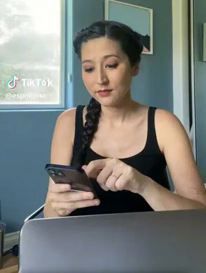 Mina Kimes OnlyFans Leaked Free Thumbnail Picture - #CtImFiOT09