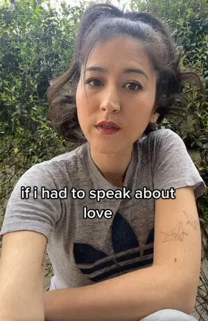 Mina Kimes OnlyFans Leaked Free Thumbnail Picture - #NBFn1F90t1