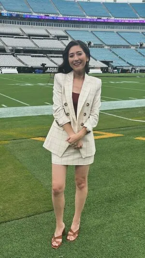 Mina Kimes OnlyFans Leaked Free Thumbnail Picture - #Q6teq1GpO2