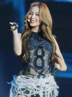 Minatozaki Sana OnlyFans Leaked Free Thumbnail Picture - #6w41qUiSzs