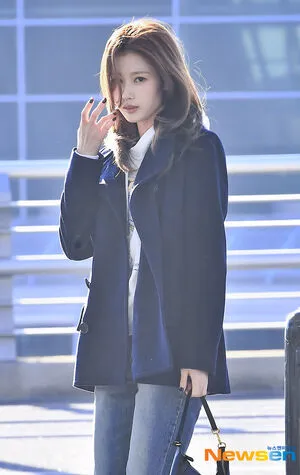 Minatozaki Sana OnlyFans Leaked Free Thumbnail Picture - #LyjdVzBqFN