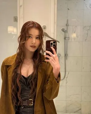 Minatozaki Sana OnlyFans Leaked Free Thumbnail Picture - #UYE3VsI4sa
