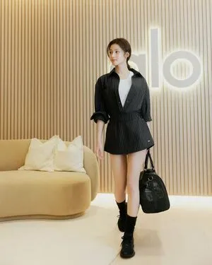 Minatozaki Sana OnlyFans Leaked Free Thumbnail Picture - #nifJouhQ7o