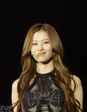 Minatozaki Sana OnlyFans Leaked Free Thumbnail Picture - #sX2NKahhh0