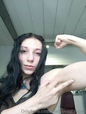 Mini Beast Ropes OnlyFans Leaked Free Thumbnail Picture - #PAVfhoEGIW