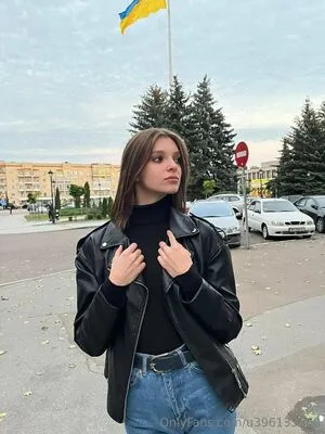 Mini Dashunka OnlyFans Leaked Free Thumbnail Picture - #MN3micUCUR