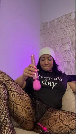 Mini Elinaa OnlyFans Leaked Free Thumbnail Picture - #Pxya7rXY3N