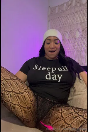 Mini Elinaa OnlyFans Leaked Free Thumbnail Picture - #XGy63w3Z40