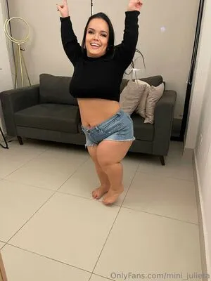 Mini Julieta OnlyFans Leaked Free Thumbnail Picture - #NxwWnftG6Q