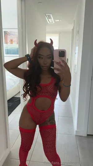 Mini Stalli OnlyFans Leaked Free Thumbnail Picture - #onzqb1NDN0