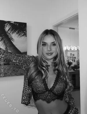 Minicuta OnlyFans Leaked Free Thumbnail Picture - #27GQbeoytN