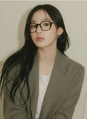 Minji OnlyFans Leaked Free Thumbnail Picture - #4npbaUt702