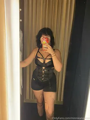 Minniealiencos OnlyFans Leaked Free Thumbnail Picture - #8gBly2P5iA