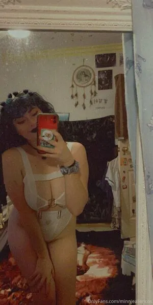 Minniealiencos OnlyFans Leaked Free Thumbnail Picture - #VajLhmRyB4