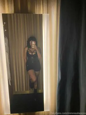 Minniealiencos OnlyFans Leaked Free Thumbnail Picture - #hgsc0K00x9