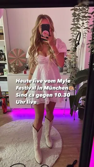 Minuself OnlyFans Leaked Free Thumbnail Picture - #xmNLKS5jtK