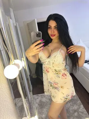 Mira Nouri OnlyFans Leaked Free Thumbnail Picture - #FOapJkIFoS