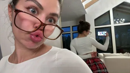 Mira Nowhere OnlyFans Leaked Free Thumbnail Picture - #aPWQcosIyg