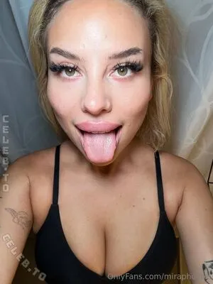 Mira Phoebe OnlyFans Leaked Free Thumbnail Picture - #8PQ8iFHIWy