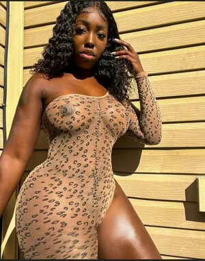 Mira Scarlett OnlyFans Leaked Free Thumbnail Picture - #ptyNPqi8TC
