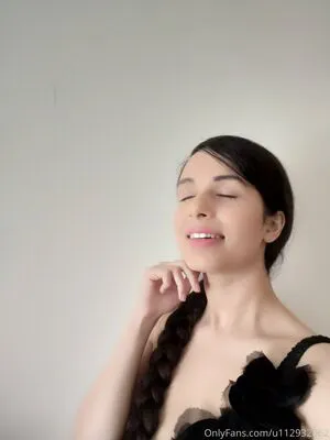 Mirabella Estella OnlyFans Leaked Free Thumbnail Picture - #jbGA7IQfP7