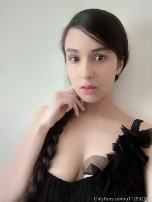 Mirabellaestella OnlyFans Leaked Free Thumbnail Picture - #70XDRmz5s1