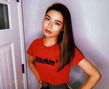 Miranda Cosgrove OnlyFans Leaked Free Thumbnail Picture - #25mSDEIlAP