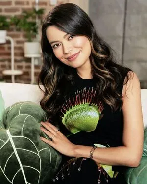 Miranda Cosgrove OnlyFans Leaked Free Thumbnail Picture - #52nV6cV74z