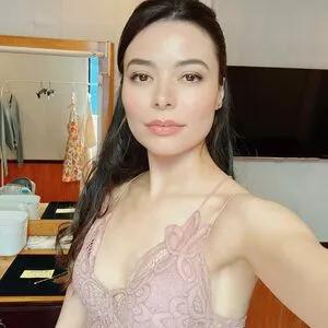 Miranda Cosgrove OnlyFans Leaked Free Thumbnail Picture - #5RAPSjeaDD