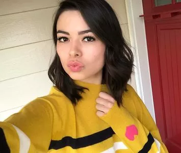 Miranda Cosgrove OnlyFans Leaked Free Thumbnail Picture - #CRJNp7VMGh