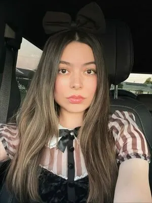 Miranda Cosgrove OnlyFans Leaked Free Thumbnail Picture - #CeU2WNzwuf