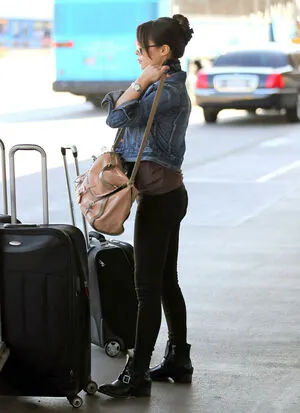 Miranda Cosgrove OnlyFans Leaked Free Thumbnail Picture - #Gtdp1iUyGc