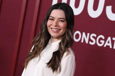Miranda Cosgrove OnlyFans Leaked Free Thumbnail Picture - #JfPYcVEMZD