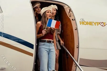 Miranda Cosgrove OnlyFans Leaked Free Thumbnail Picture - #Jl4bJxzUeW