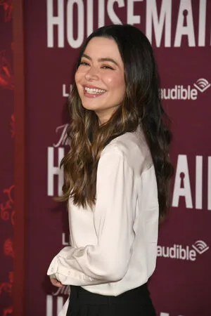 Miranda Cosgrove OnlyFans Leaked Free Thumbnail Picture - #RSrHajZsT2