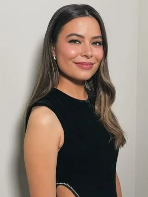 Miranda Cosgrove OnlyFans Leaked Free Thumbnail Picture - #VvgCYDsN1O