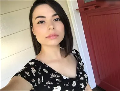 Miranda Cosgrove OnlyFans Leaked Free Thumbnail Picture - #Z7CRgRlAPz