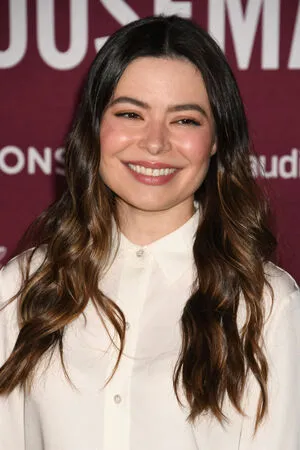 Miranda Cosgrove OnlyFans Leaked Free Thumbnail Picture - #aNVe4EigpG