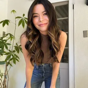 Miranda Cosgrove OnlyFans Leaked Free Thumbnail Picture - #fQq4xLlXI6