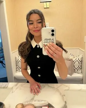 Miranda Cosgrove OnlyFans Leaked Free Thumbnail Picture - #gqu2r4mlzs