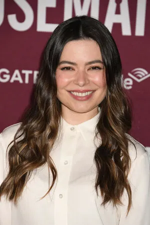 Miranda Cosgrove OnlyFans Leaked Free Thumbnail Picture - #iu23EeuxHB