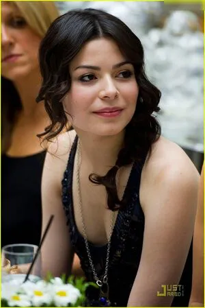 Miranda Cosgrove OnlyFans Leaked Free Thumbnail Picture - #m34RHhIYZI