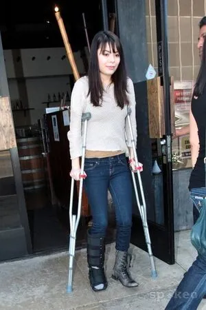 Miranda Cosgrove OnlyFans Leaked Free Thumbnail Picture - #uygJD4BRId